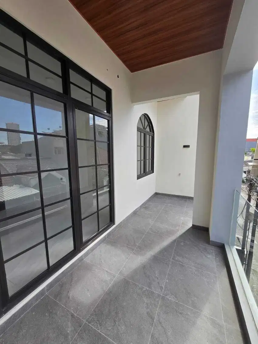 Dijual Rumah Baru Gress Lokasi Strategis Di Babatan Pantai Surabaya