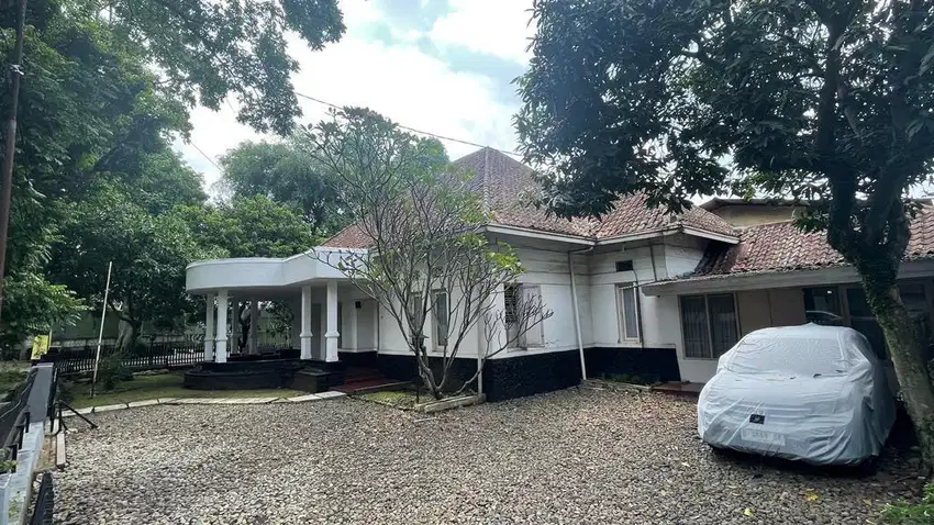Jual Rmh Heritage Pusat Kota Daerah Riau Jln Utama Hoek cocok u/ Usaha