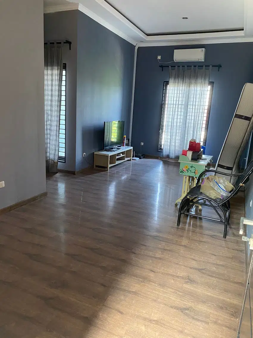 Rumah Cantik 2 lantai Kavling Dki Meruya Jakbar Semi Furnished