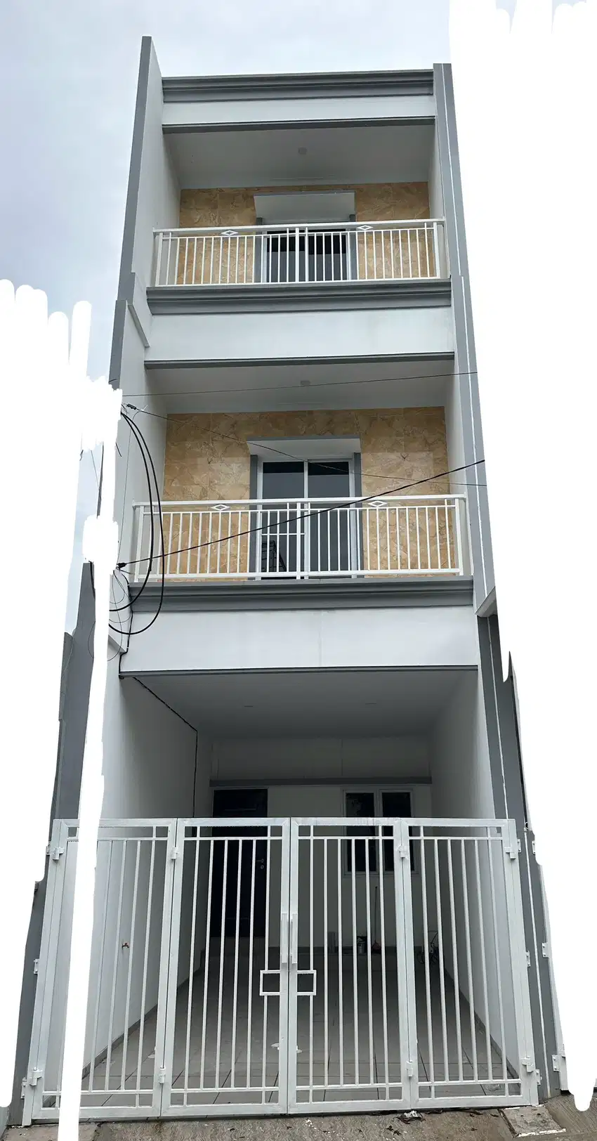 Dijual Rumah Termurah dibawah harga pasaran di Tanjung Duren 3.75x15.3