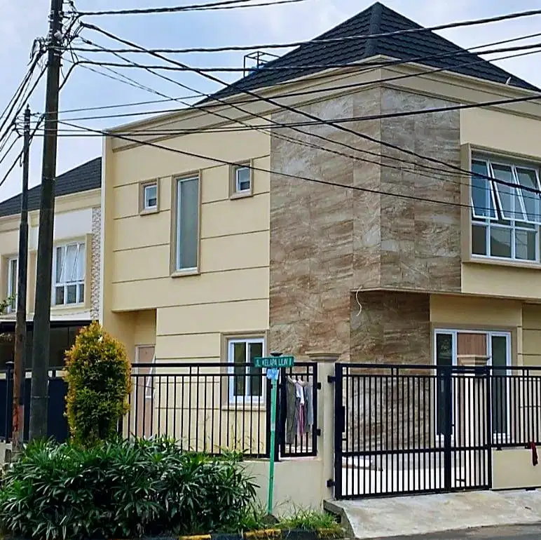 Rumah Posisi Hook Sektor 7A Brand New Gading Serpong Hadap Taman
