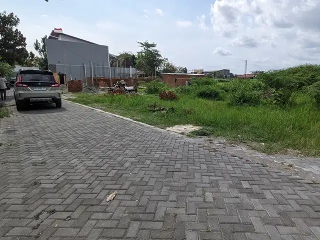 Tanah Premium, Ambarukmo, Selatan Amplaz