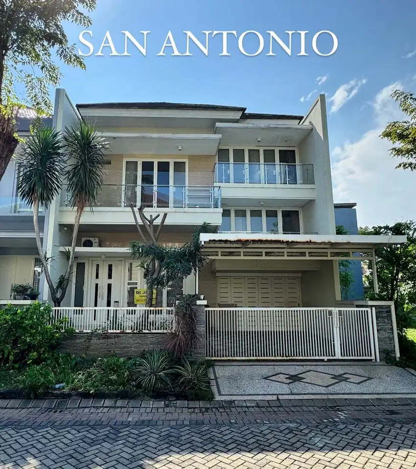 Dijual rumah Pakuwon City cluster San antonio surabaya timur