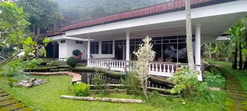 JUAL VILLA TRAWAS