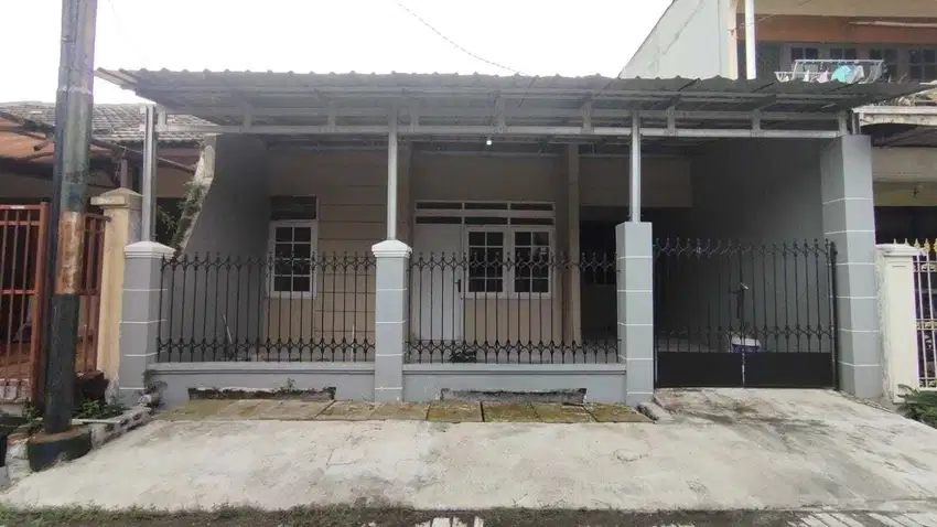 RUMAH 1LT RUNGKUT SIAP HUNI DKT MERR PURIMAS UPN BARUK TENGGILIS UBAYA