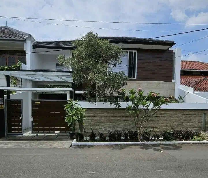 Dijual Rumah Mewah Siap Huni Metro Margahayu raya