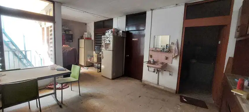 Dijual Rumah 2 lantai di Gatot Subroto, Bandung.