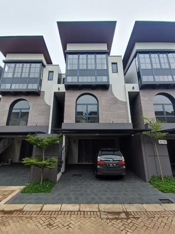 FOR SALE NEW TOWNHOUSE DI SIMATUPANG JAKARTA SELATAN