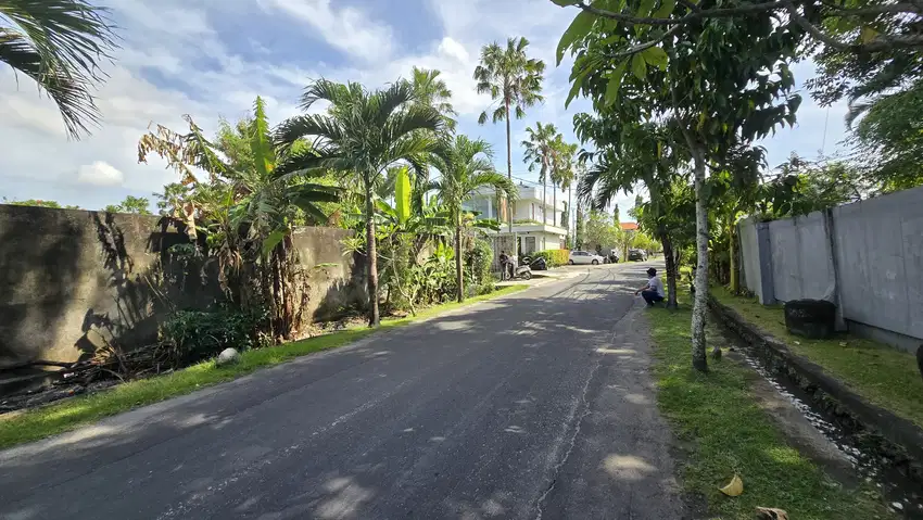 Tanah komersil daerah Kayutulang Canggu Bali