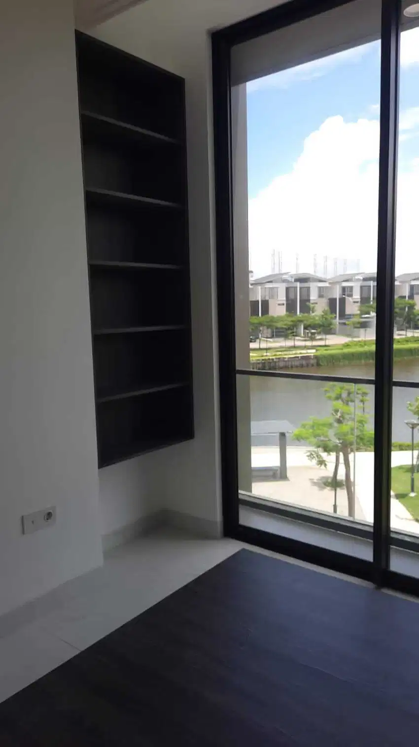 DISEWAKAN Rumah GOLF ISLAND PIK 5x15 FULL FURNISH 250jt/th view DANAU