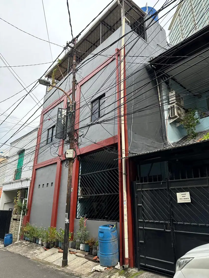 Rumah kost 3 lantai Setia Budi Jakarta Pusat