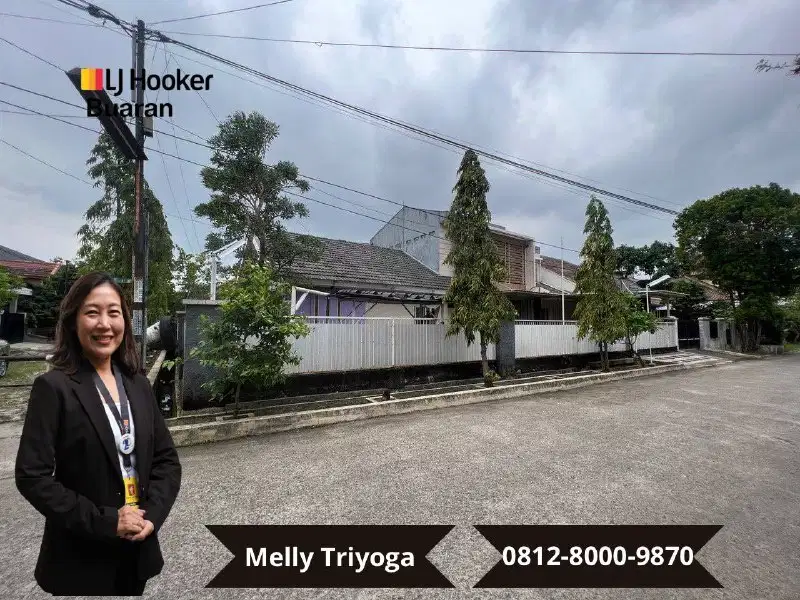 Rumah Posisi Hoek di Komplek Jatiwaringin Pondok Gede