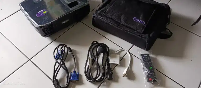 Proyektor BenQ MX505