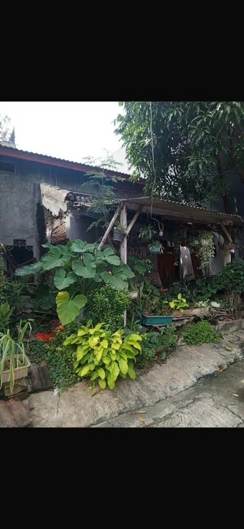Dijual Murah Banget Lahan sudah Ada bangunan di Taman Galaxy Bekasi
