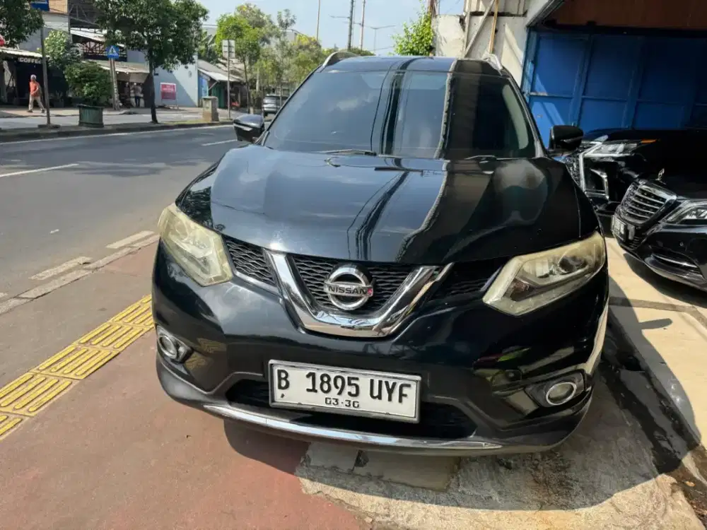 Nissan xtrail 2.5 th 2015 AT pajak on Siap pakai