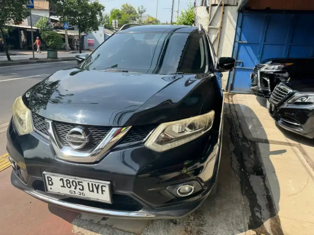 Nissan xtrail 2.5 th 2015 AT pajak on Siap pakai