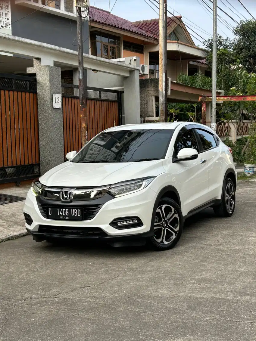 HRV SE matic putih 2020 (km 53 ribu)
