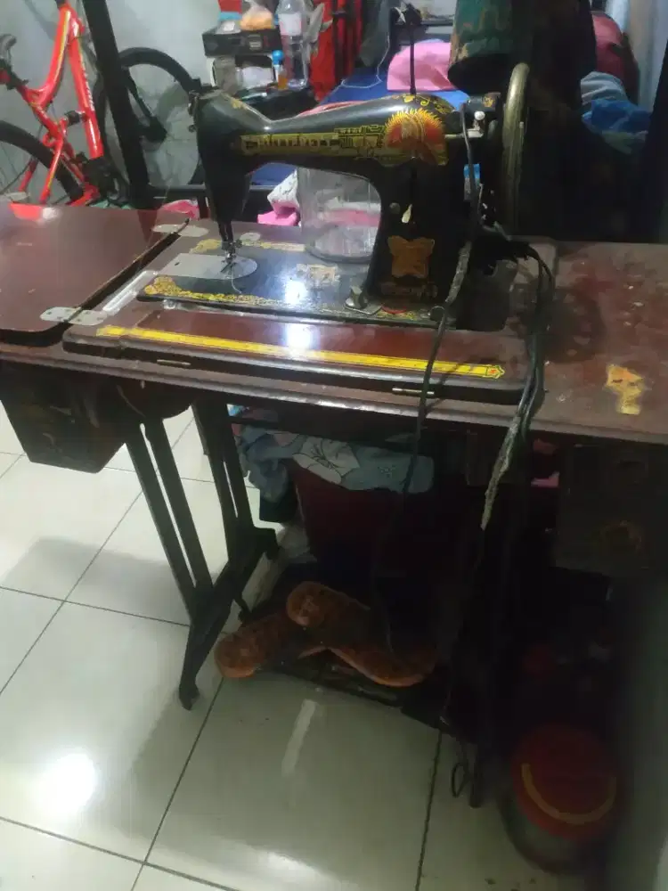 Mesin jahit vintage merek butterfly masih fungsi siap pakai