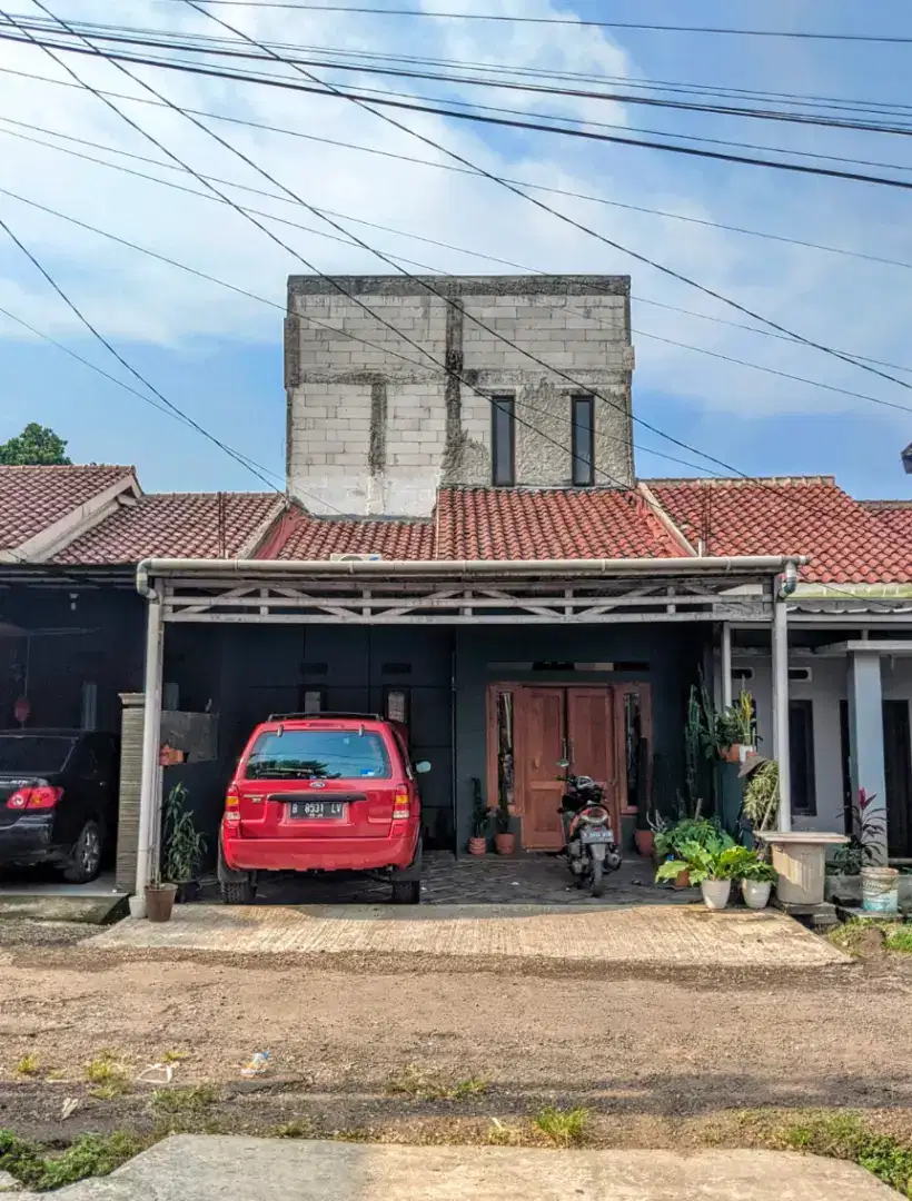 Rumah 2 Lantai SHM - Furnished, View Tenang & Strategis