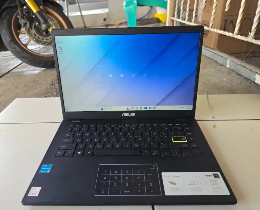 Second LikeNew Asus E410K Pentium Silver N6000 RAM 4GB SSD 512GB