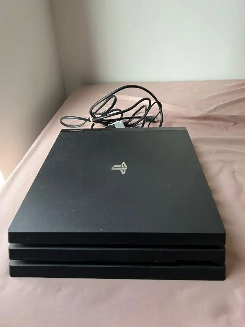 Playstation 4 Pro 1TB