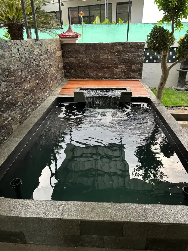 Pembuatan kolam koi