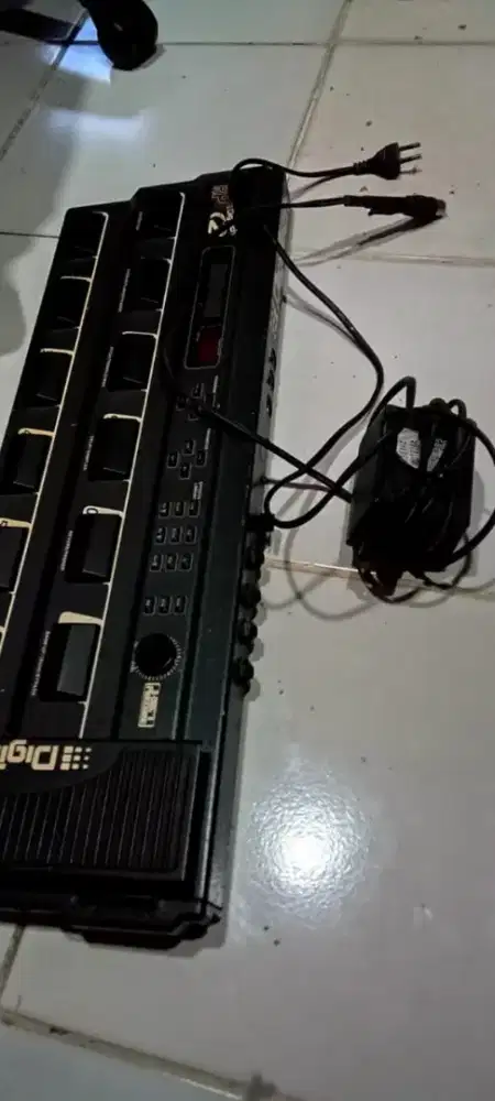 Efek gitar Digitech RP12