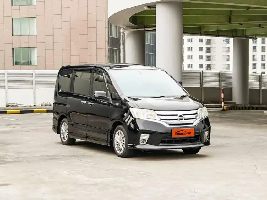 Nissan serena hws AT 2013