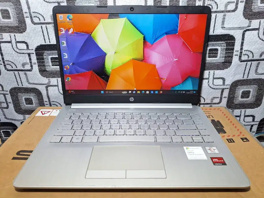 Laptop HP 14s-dk1507AU AMD Athlon Silver-3050U RAM 4GB SSD 512GB