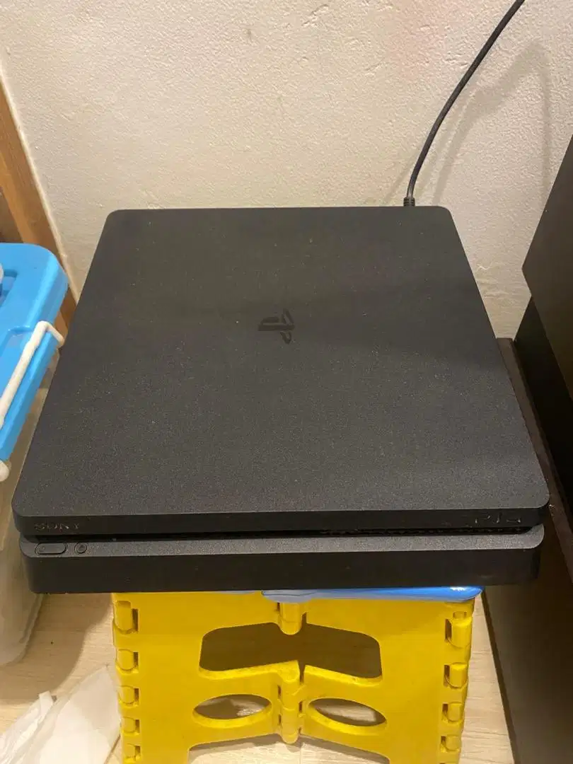 PS4 Slim 1Tb Sony Lokasi Pamulang