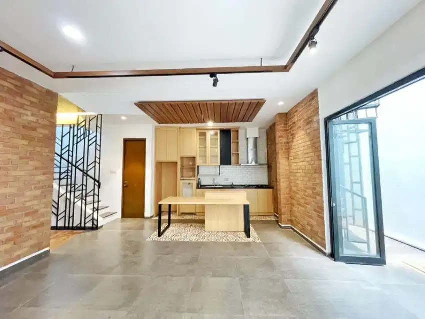 HOT SALE rumah siap huni di discovery bintaro tangerang selatan