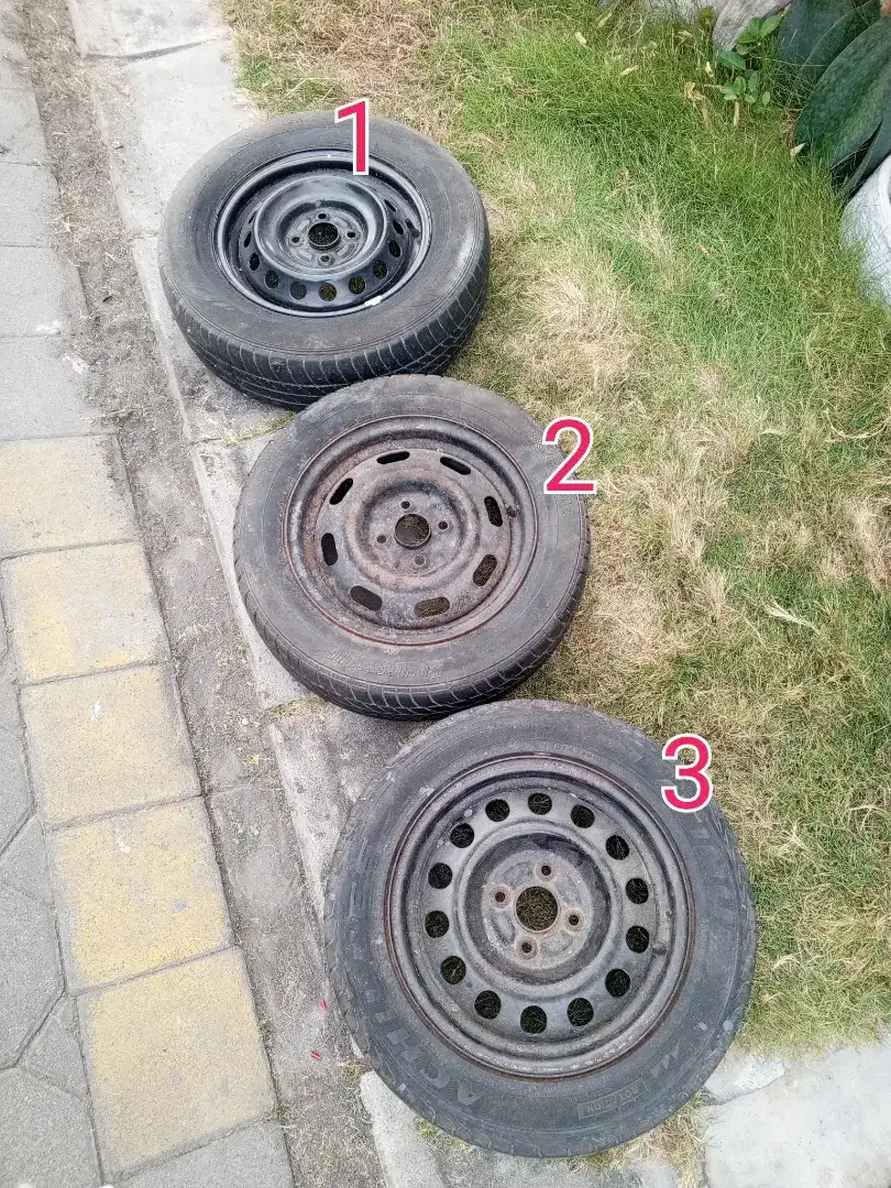 Ban velg ukuran R14