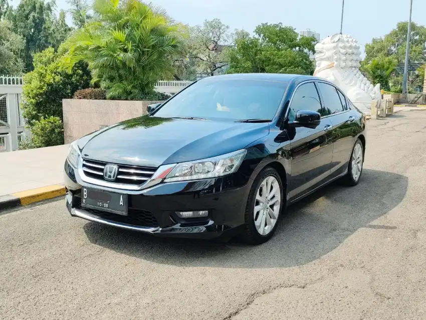 Honda Accord Vtil 2,4 AT 2015 New Model Mulus TERAWAT SIAP PAKAI