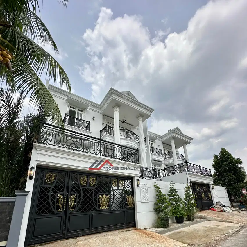 Rumah Baru American Classic Dengan Lift Area Strategis