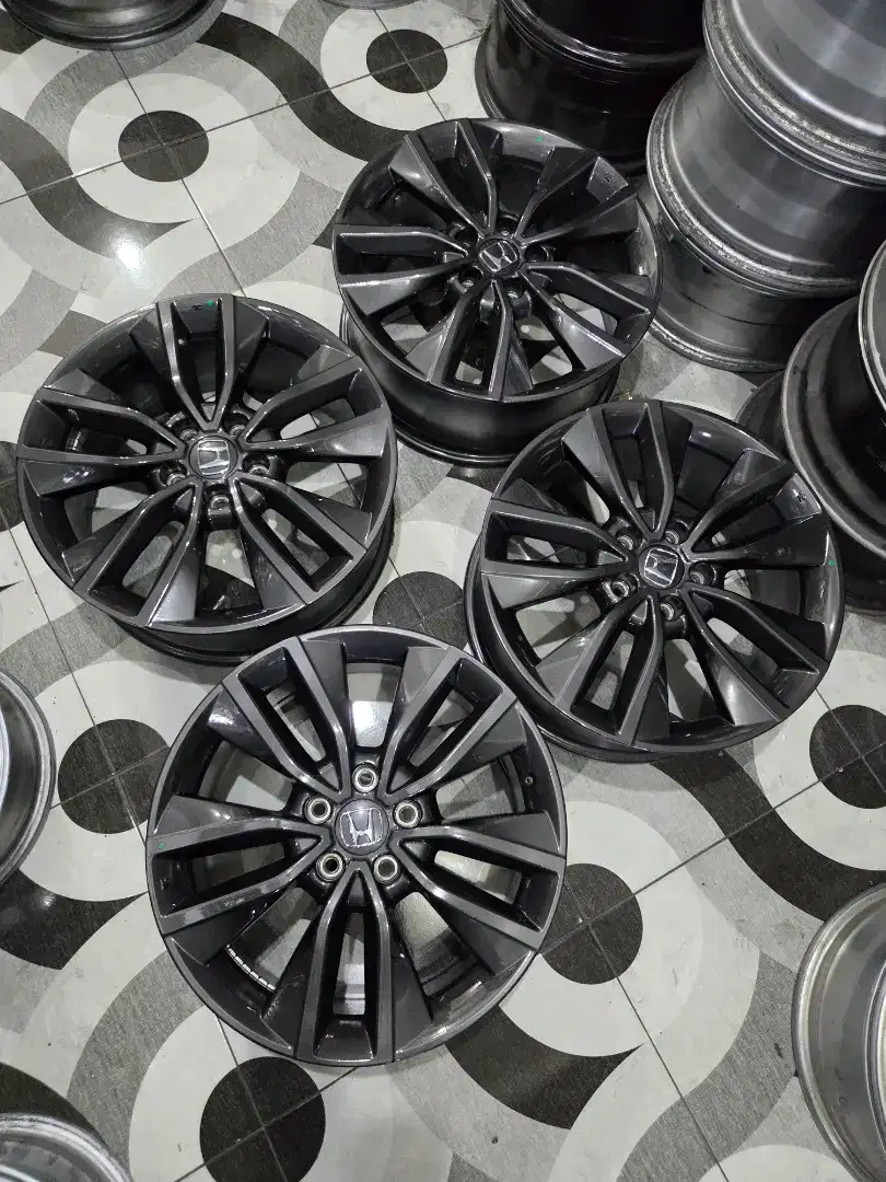Velg oem honda HR-V  R18 pcd 5x114 ada 4bj