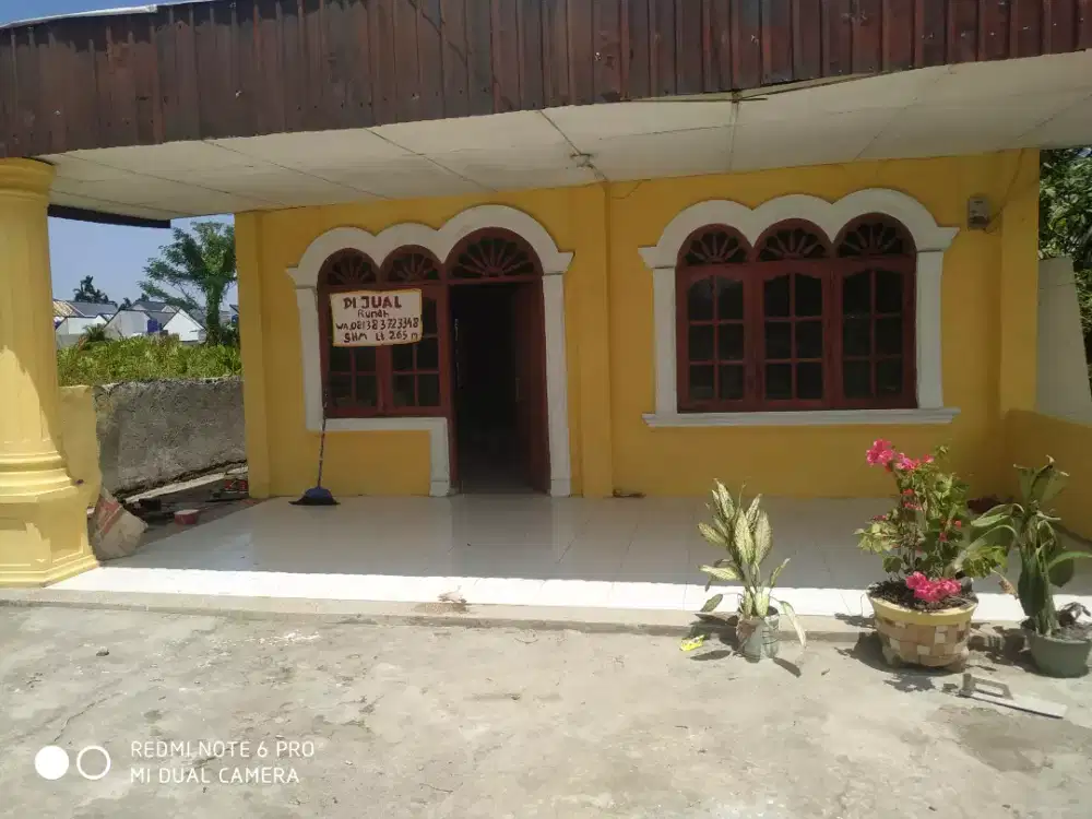 Rumah di jual cepat.jln bunga ester no170  pd bulan selayang 2 , medan