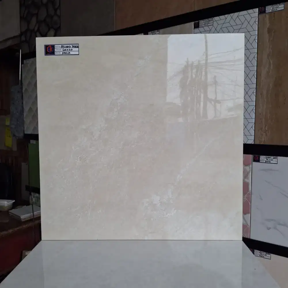 Granit lantai ukuran 60cm x 60cm