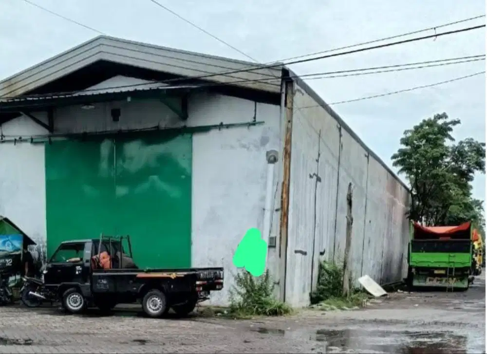 Dijual Gudang Margomulyo Permai Blok Depan Favorit Siap Pakai