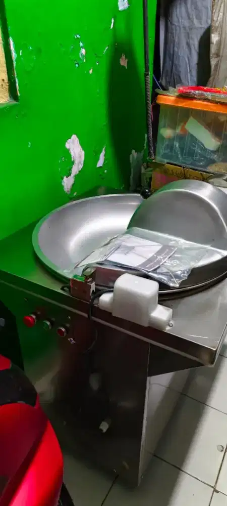 Mesin pengaduk adonan bakso