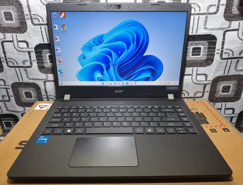 Laptop Acer TravelMate P214 Core i3 gen 11 ram 8gb SSD slim bazelless