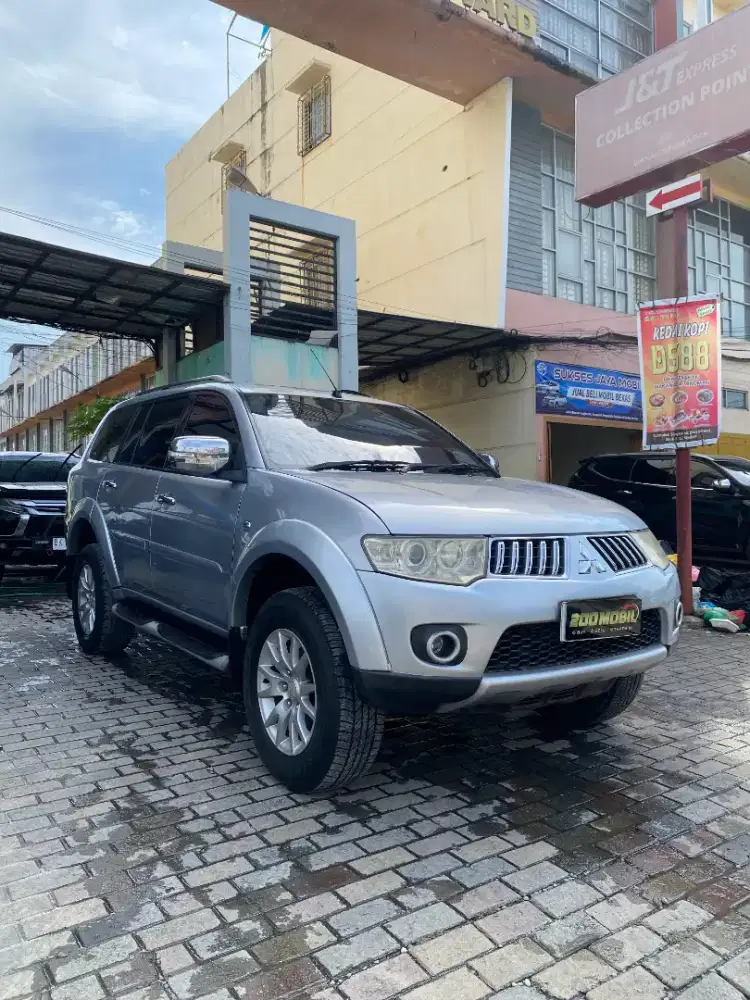 Mitsubishi Pajero Sport 2.5 Exceed A/T Diesel 2012, Silver