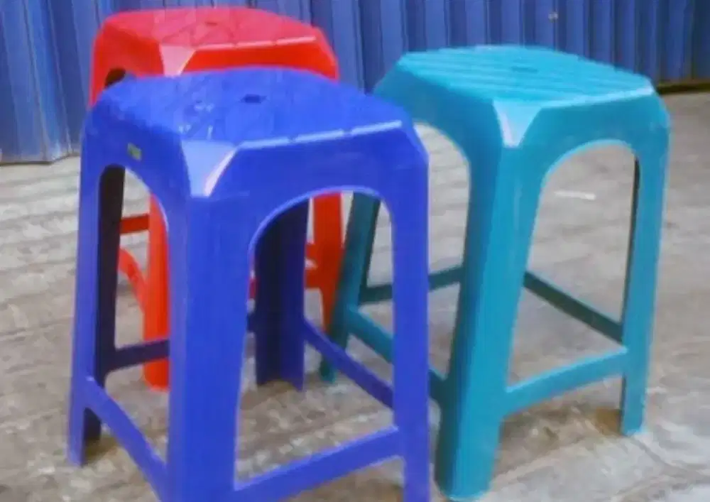 Kursi Plastik Basso Napolly Big 303