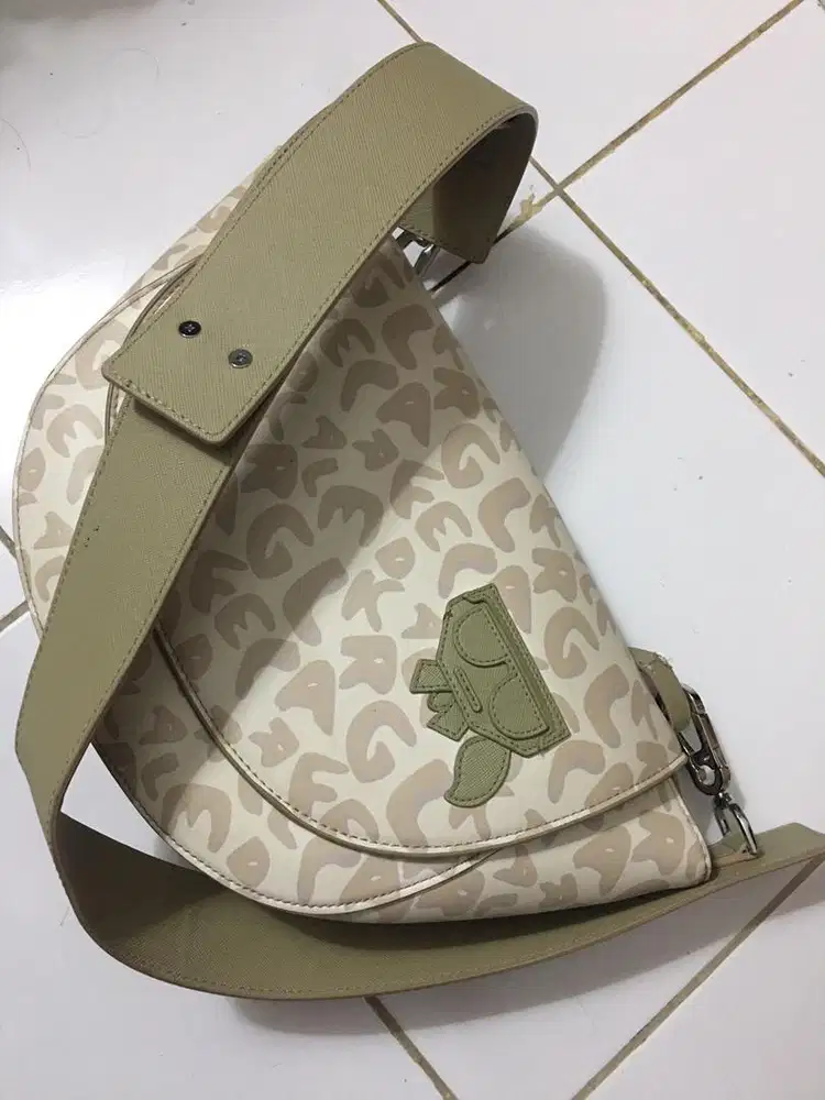 Tas sling Bag Carl Lagerfeld Original