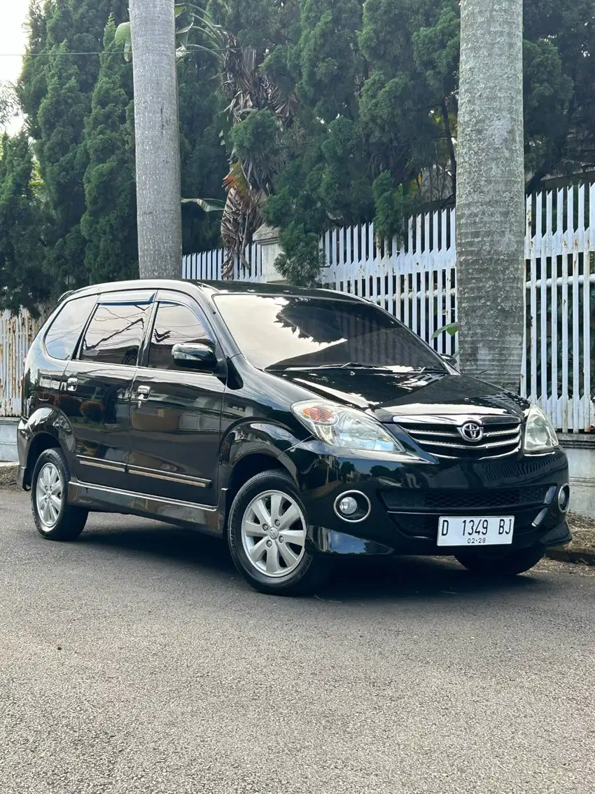 Toyota avanza 1.5 S