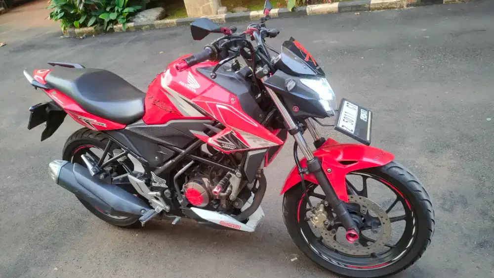 Di jual motor Cb 150R