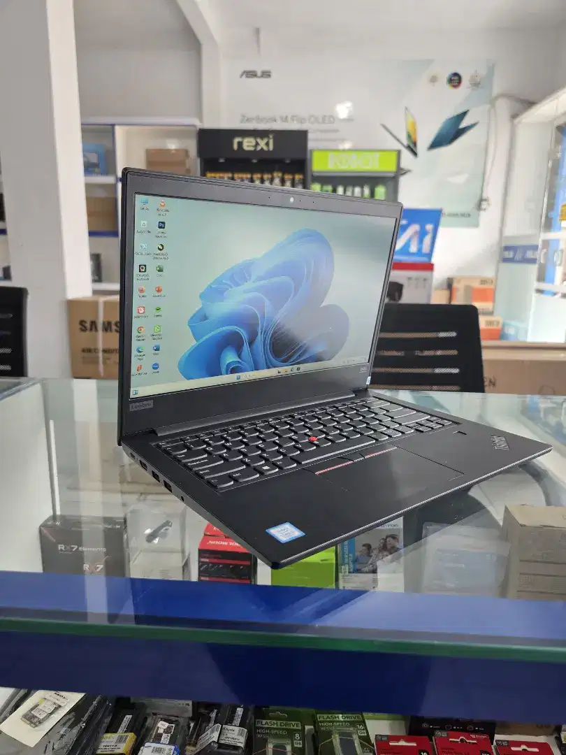 LAPTOP LENOVO THINKPAD CORE I5 GEN8 RAM 16GB SSD 256GB