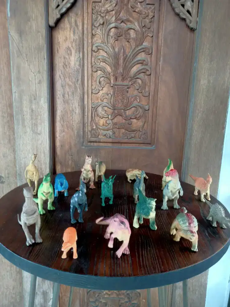 Mainan/Pajangan Dinosaurus Kecil