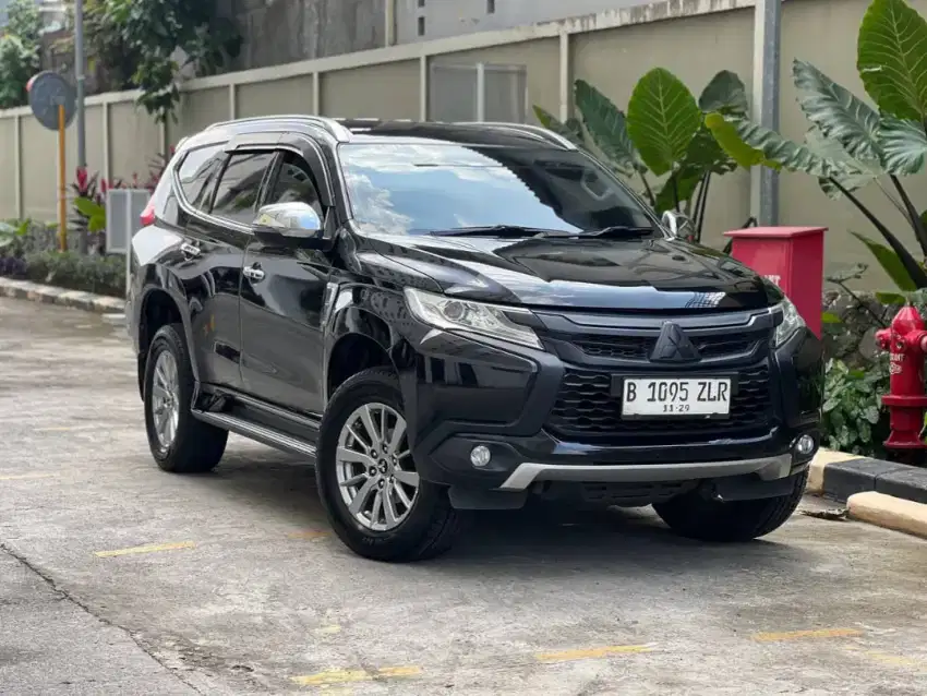 Mitsubishi Pajero Sport Exceed 2019 Hitam Mutiara NEGO