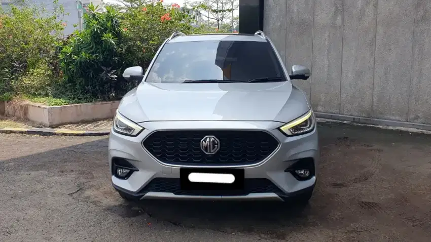 Km 9rb mg zs magnify lux 2022 pakai 2023 silver sunroof
