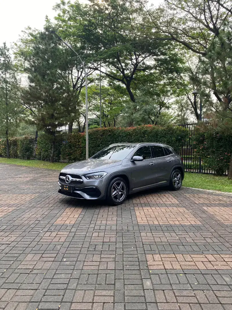 Mercedes Benz GLA 200 AMG 2022
